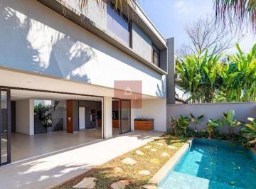 Casa · 401m² · 4 Quartos · 4 Vagas · Casa novíssima em condomínio fechado no Campo Belo