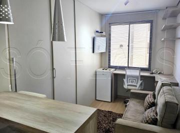 Apartamento · 30m² · 1 Quarto · 1 Vaga · Flat em Moema próximo da Avenida Ibirapuera e Shopping Ibirapuera, disponível para locação.