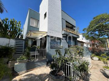 6B7E3826-200E-4B24-93FB-985EDE43F5BF.jpg · Casa para locação 5 dormitórios, Jardim Aeroporto, São Paulo, SP