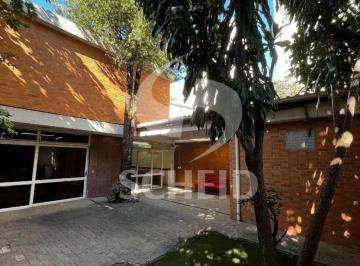 Casa · 345m² · 4 Quartos · 2 Vagas · Casa a venda Jardim Europa com 4 quartos sendo 1 suíte 345 mts