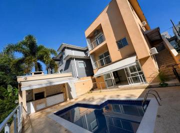 Casa New Ville em Santana de Parnaíba · Casa com 4 dormitórios e piscina no condomínio New Ville em Santana de Parnaíba
