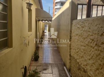 Terreno · 250m² · Terreno de 250 m² bem localizado na Vila Carrão, contendo uma casa térrea de 120m²