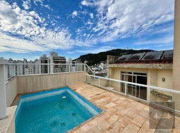 debac45bd5900aa4f5e2629bbf94dbc3a9ebaa00 · Cobertura com 3 dormitórios à venda, 198 m² por R$ 1.199.000 - Centro - Florianópolis/SC