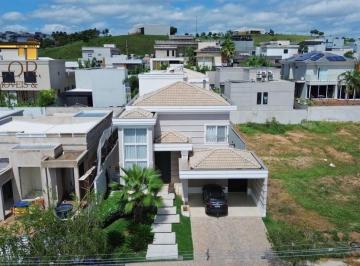 Casa · 300m² · 3 Quartos · 2 Vagas · Villa Jardim - Casa à Venda no Condomínio Villa Jardim – Porteira Fechada – 300 m²