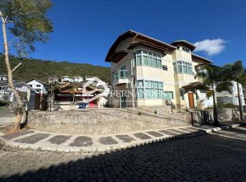 Casa · 220m² · 6 Quartos · 2 Vagas · Casa para alugar no bairro Tijuca - Teresópolis/RJ