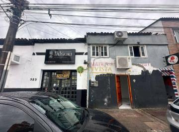 7ab184904af8a392520f487448e1814425a76863 · Loja Comercial para alugar no Centro de Florianópolis.