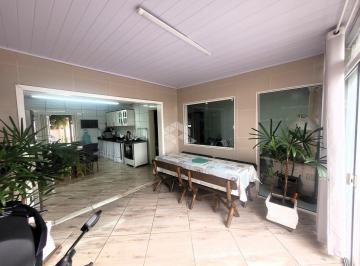 Casa · 150m² · 3 Quartos · 1 Vaga · Casa com 3 dormitórios, piscina no bairro Rio Branco