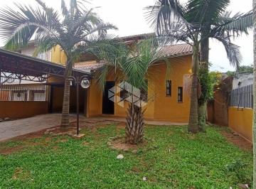 Casa · 207m² · 3 Quartos · 4 Vagas · ESPAÇOSO SOBRADO COM PISCINA E ÁREA GOURMET NO BAIRRO BOA VISTA EM SAPUCAIA DO SUL!