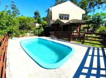 Casa · 252m² · 2 Quartos · 2 Vagas · Sobrado 2 dormitórios com  suite , com piscina e arvores frutíferas  no Cento de Nova Santa Rita