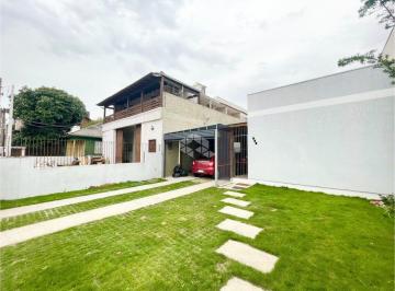 Casa · 96m² · 3 Quartos · 4 Vagas · Casa térrea com 2 suites, 96m², São José.