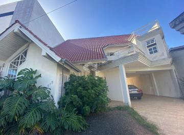 Casa · 300m² · 4 Quartos · 4 Vagas · Sobrado diferenciado, garagem para 4 carros, ampla área externa