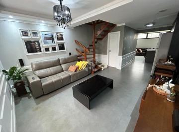 Casa · 93m² · 2 Quartos · 1 Vaga · A venda, 2 quartos, 2 banheiros, cozinha e sala de estar conceito aberto, pátio, semimobiliado