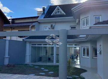 Casa · 330m² · 3 Quartos · Casa Sobrado de 3 Suítes e Piscina no Marechal Rondon.