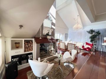 Casa · 500m² · 4 Quartos · 2 Vagas · Casa com 500m², 4 dormitórios, sendo 1 suíte, espaço gourmet com churrasqueira, sala de jogos, pisci