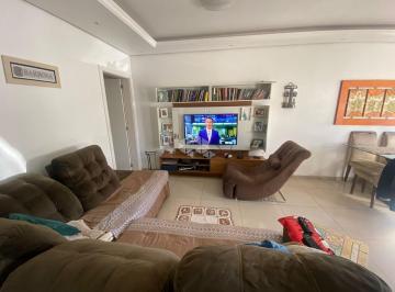 Casa · 103m² · 3 Quartos · 1 Vaga · Casa 3 dormitórios, sendo 1 suíte, 2 banheiros, espaço gourmet com churrasqueira. Parque Amador Este