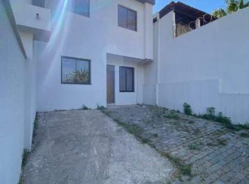 Casa · 101m² · 4 Quartos · Casa Geminada com 4 quartos no bairro Adeodato em Santa Luzia