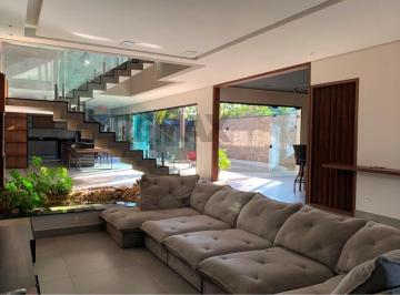 Casa · 410m² · 4 Quartos · Sobrado para alugar em Jardim Esplanada de 410.00m² com 4 Quartos e 4 Suites