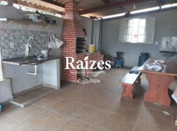 Rural · 1000m² · 2 Quartos · Chácara residencial em Uberlândia (Área Rural) | 2 quartos (1 suíte) | Varanda gourmet