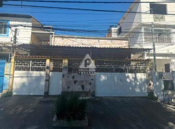 Casa · 117m² · 2 Quartos · 1 Vaga · CASA COM QUINTAL E PISCINA EM ROCHA MIRANDA