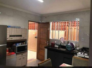 Casa · 100m² · 2 Quartos · 2 Vagas · Casa para Aluguel em Santo André - Jardim Pilar | 2 Quartos, 2 Vagas e Churrasqueira