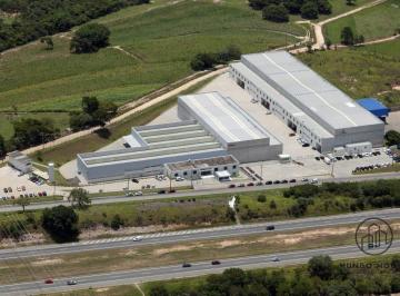 Comercial · 1480m² · 6 Vagas · Galpão Comercial com Excelente Estrutura e Amplo Espaço Operacional