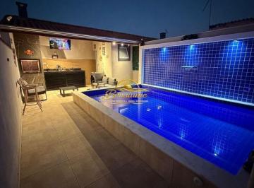 udfhlk2ytcwmdq2ntqxytrl_md · Casa com Piscina, Área Gourmet e Suíte – Mongaguá