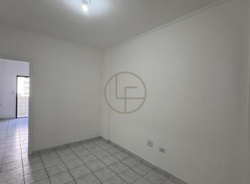 mgaz39w2ytiwm2zjndu3yze3_md · Apartamento 1 dormitório com uma sacada