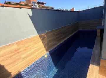 57hnxrg2yty4yjjmnde5zgux_md · Casa Nova Com Piscina Lado Praia Itanhaém a poucos Metros do Mar $439Mil