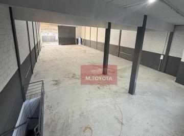 Comercial · 735m² · 4 Vagas · Galpão / Depósito / Armazém para alugar em Conjunto Residencial Paes De Barros de 735.00m² com 4 Gar