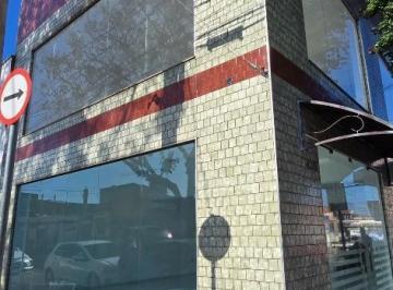 Comercial · 186m² · Prédio Comercial para alugar em Centro de 186.30m²
