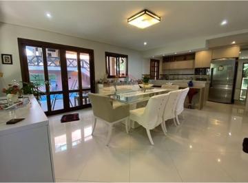 Casa · 300m² · 3 Quartos · Casa de Condomínio para alugar em Aruã de 300.00m² com 3 Quartos e 2 Suites