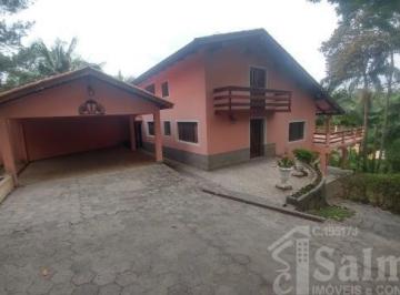 Casa · 454m² · 2 Quartos · 4 Vagas · Casa para venda em Pirucaia de 454.00m² com 2 Quartos, 1 Suite e 4 Garagens