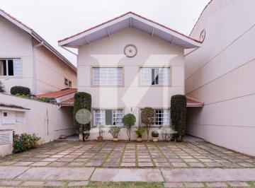 Casa · 400m² · 4 Quartos · 4 Vagas · Condomínio Reserva das Flores - Casa em Condomínio de 400m², 4 Dormitórios, todos Suítes e 4 Vagas n