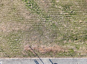 Terreno · 360m² · Terreno em Condomínio - Jardim Maria Cândida - 360m².