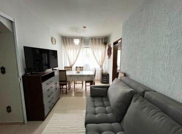 Apartamento · 61m² · 2 Quartos · 1 Vaga · Apartamento com 2 dormitórios no bairro São João em Itajaí