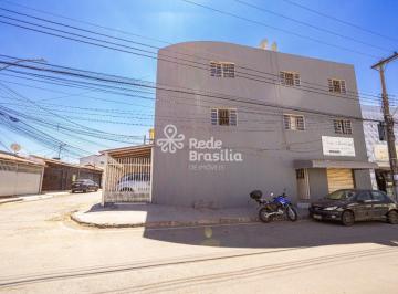 Casa · 350m² · 10 Quartos · 2 Vagas · QR 01 | Prédio Comercial com 1 casa - 1 loja - 4 apartamentos | Renda Mensal de R$ 9.900,00