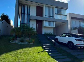 Casa de 4 quartos, Camaçari · Casa à venda no Alphaville Litoral Norte 2, porteira fechada, 4/4, 3 suítes, alto padrão