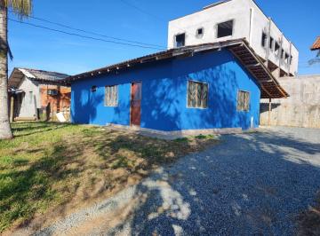 Casa de 3 quartos, Barra Velha · Casa com amplo quintal e clima de chácara em Barra Velha