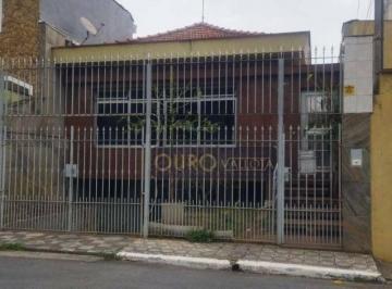 06de16340eece6faad7c2f5b1da3aace19ee36c0 · Sobrado com 224m²