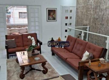 f992ca9515fef683a28220f5f7280bcb9430071a · Prédio Comercial com 234m²