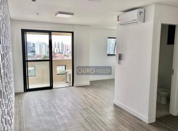 a7b7109d8a321da24e0fc73296e96caa9191211a · Sala comercial com 42m2
