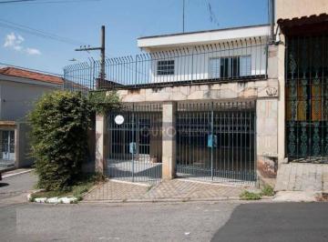 9334d0bb9f67575bd4a2629659d0ee9aaa9d74e0 · Sobrado com 228m²