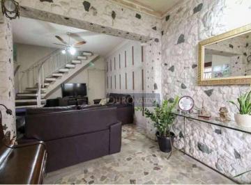 4c627cb65b8fb403ddb8c31678dfcb567172c4d0 · Sobrado com 160m²