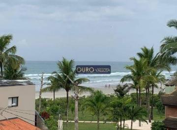 4a06e550d2891474dcf483e07c9f450d790c99b4 · Casa em condomínio fechado de frente para a praia