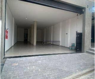 549114dc6b1f210c1f968addc5e6b2808e158f7e · Salão Comercial com 106m²