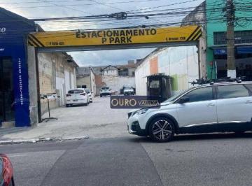 0b560feb4fc674b690b936fedd65b07d4c772a5f · Galpão com 600m²