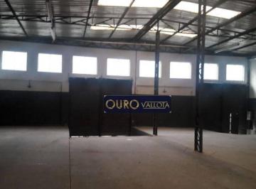 23a845ca3488a15edcb45264e6f1498d76866a03 · Salão com 460m²