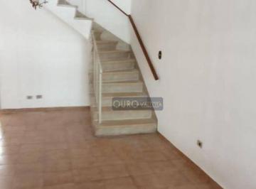 4d8a1d8d5a1627ba23776d82690cf0c79611e368 · Sobrado com 150m² ao lado do metrô