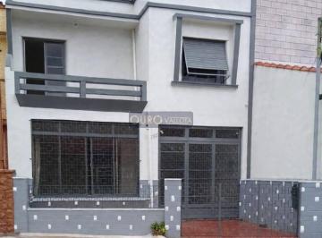729c3dc024bd74c8f295539b6659a2a32d8e3063 · Sobrado com 248m²