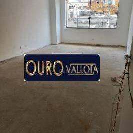 4dd2b1ce692c141f9a9379e8f1b75d051bd1ab11 · Prédio / Comercial